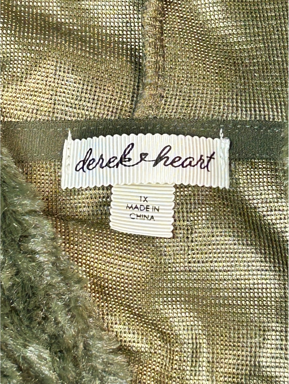 derek heart Olive Green Faux Fur Cropped Hooded Jacket Size 1X - Picture 4 of 4